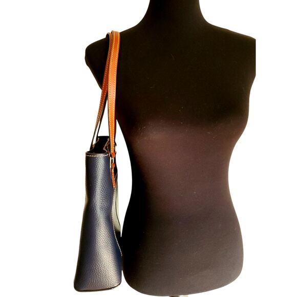 Dooney Bourke Blue Pebbled Leather Tote Shoulder Bag Red Lining Dust Cover Purse - Picture 4 of 12